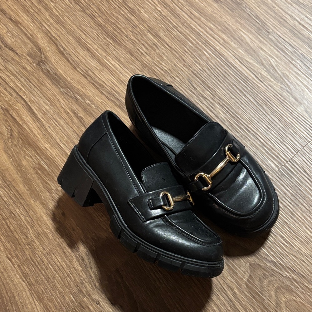 Women’s Black Loafers with Gold Buckle 6.5 chunky Y2K heel schoolgirl - Picture 2 of 5